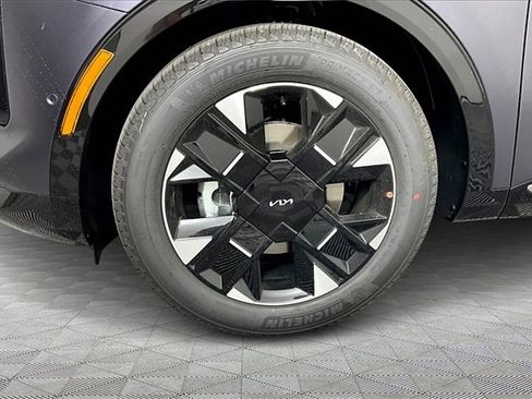 New 2026 Kia Sportage SX image 13