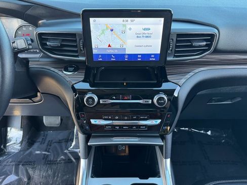 Certified 2023 Ford Explorer Limited w/ Equipment Group 301A image 28