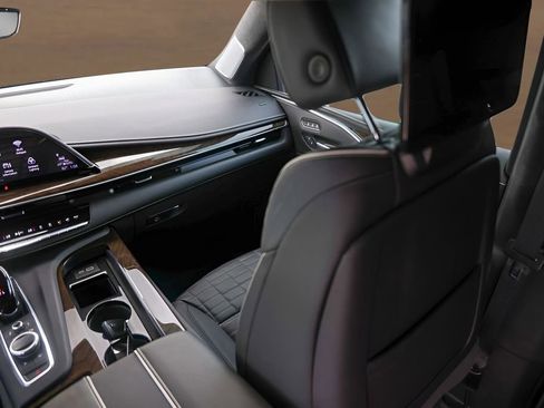 Certified 2024 Cadillac Escalade Sport Platinum image 31