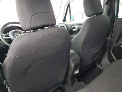 Used 2021 Jeep Renegade Latitude image 26