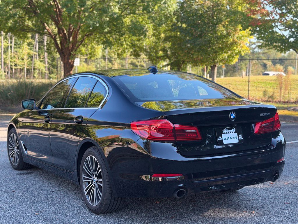 Used 2020 BMW 530i w/ Convenience Package RWD image 3