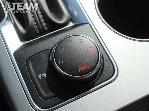 Used 2019 Chevrolet Blazer LT image 19