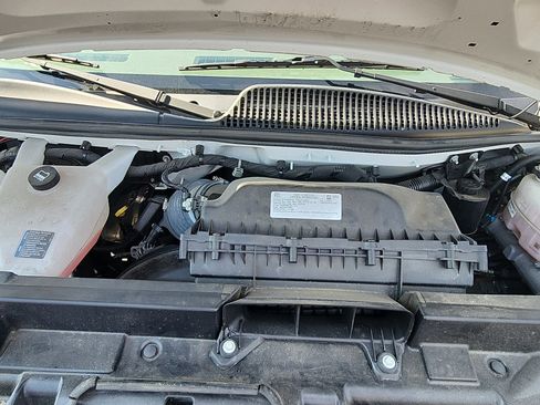 Used 2022 Chevrolet Express 3500 w/ Power Convenience Package RWD image 11