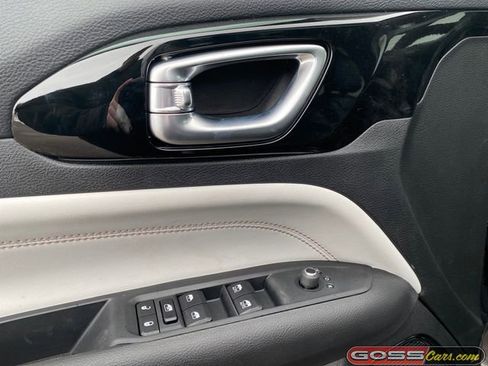 New 2026 Jeep Compass Limited w/ Sun, Sound & Navigation Group image 25