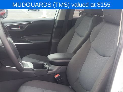 Used 2025 Toyota RAV4 XLE w/ Weather Package AWD/4WD image 6