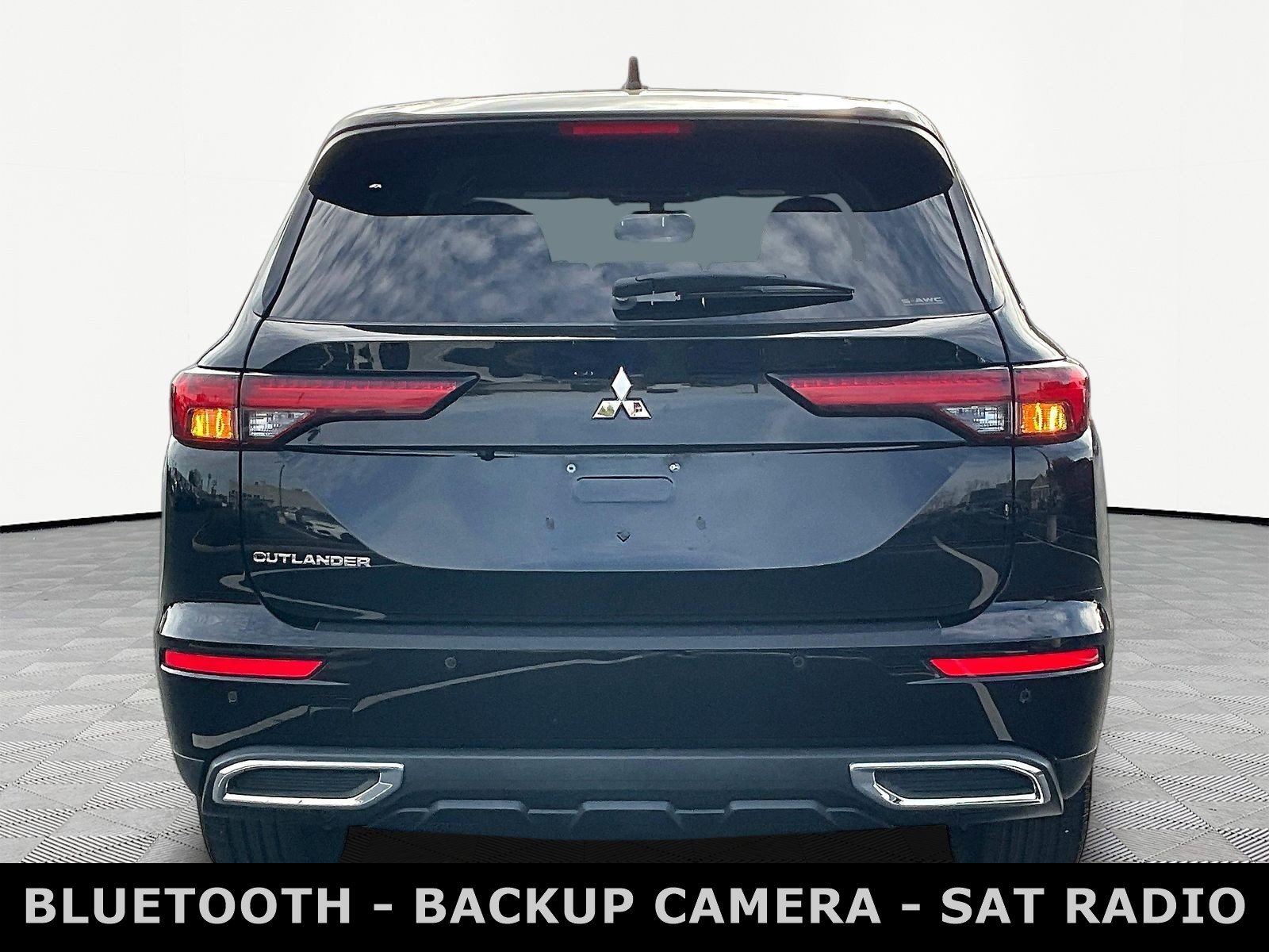 Used 2023 Mitsubishi Outlander ES AWD/4WD image 5