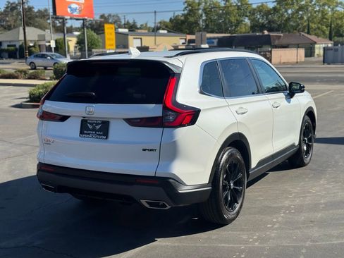 Used 2025 Honda CR-V Sport image 6