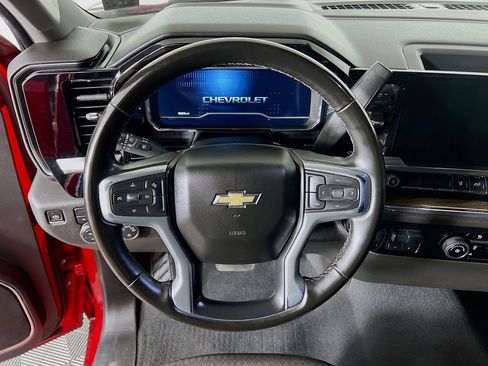 Used 2024 Chevrolet Silverado 2500 LT w/ Snow Plow Prep/Camper Package image 14