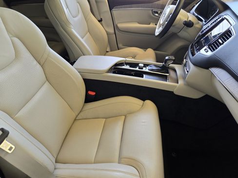 Certified 2022 Volvo XC90 T6 Inscription AWD/4WD image 12