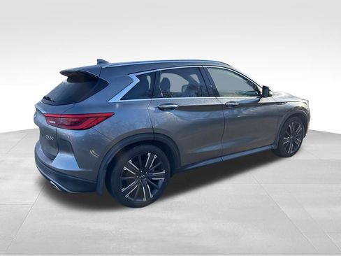 Used 2021 INFINITI QX50 Luxe w/ Appearance Package image 9