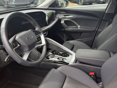 Used 2025 Audi Q5 Premium Plus w/ Premium Plus AWD/4WD image 22