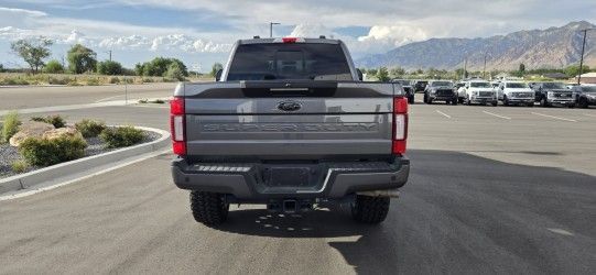 Used 2022 Ford F350 Lariat w/ Black Appearance Package AWD/4WD image 10