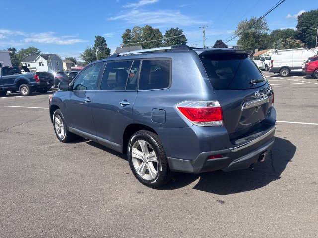 Used 2012 Toyota Highlander Limited w/ Tow Pkg AWD/4WD image 3