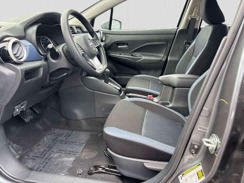 Certified 2025 Nissan Versa SV w/ Trunk Package FWD image 10