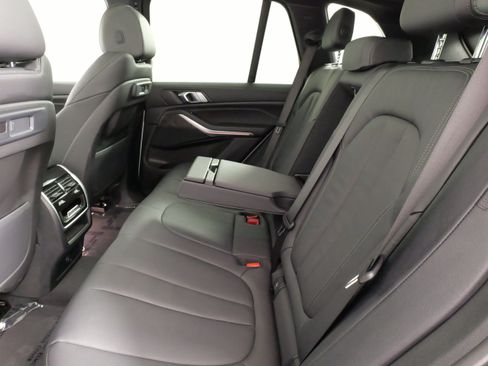Used 2022 BMW X5 xDrive45e w/ Parking Assistance Package AWD/4WD image 36