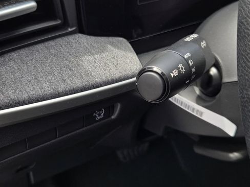 New 2026 Nissan Kicks SV w/ Cold Weather Package FWD image 17
