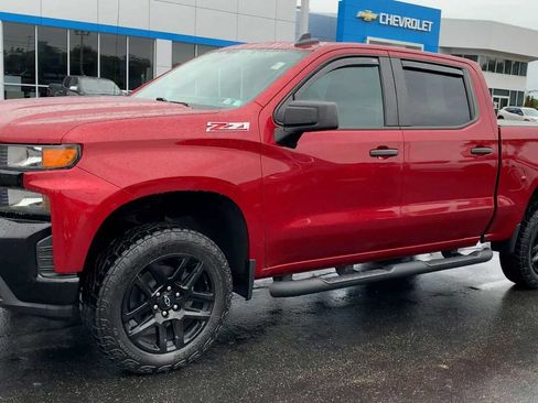 Certified 2021 Chevrolet Silverado 1500 Custom Trail Boss w/ Safety Confidence Package AWD/4WD image 4