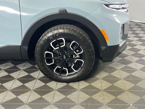 Used 2022 Hyundai Santa Cruz SEL Premium image 5