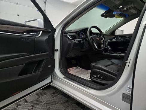 Used 2016 Cadillac XTS Luxury w/ Driver Awareness Package image 21