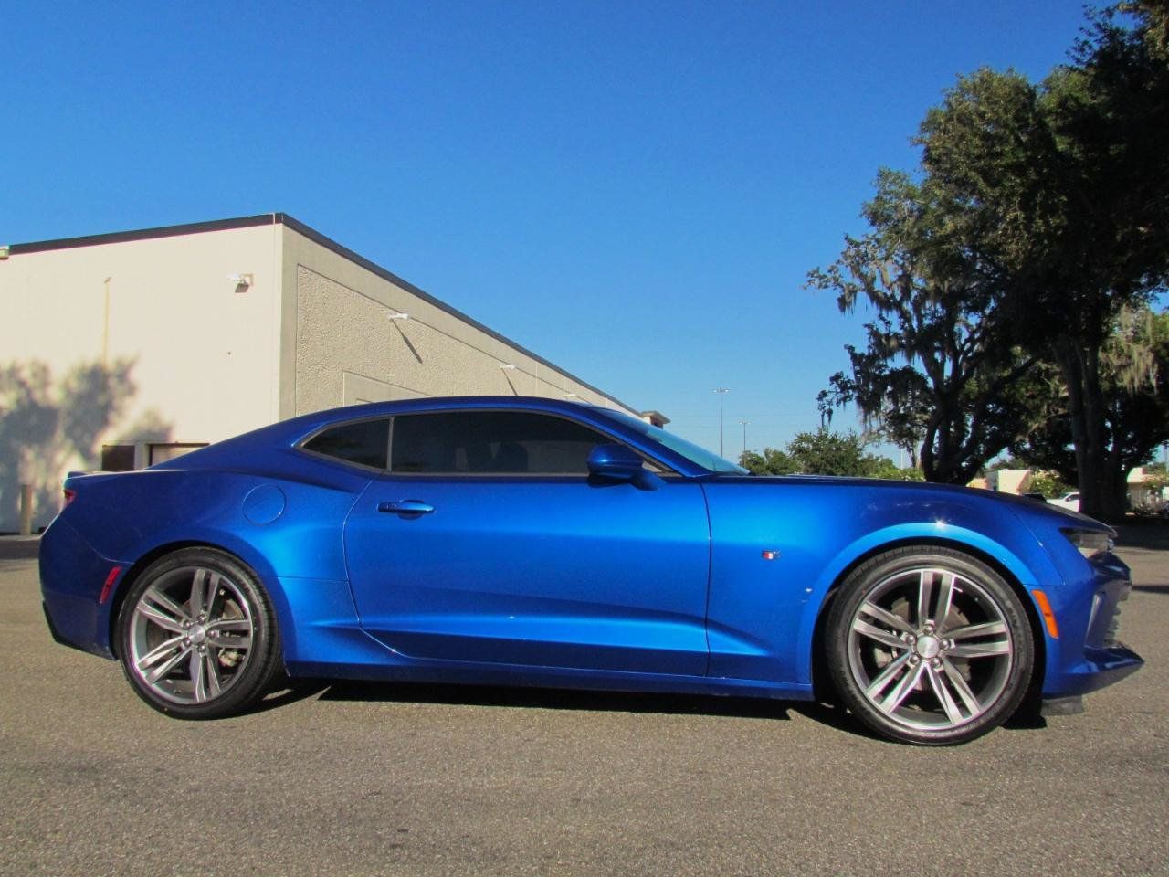 Used 2017 Chevrolet Camaro LT RWD image 8