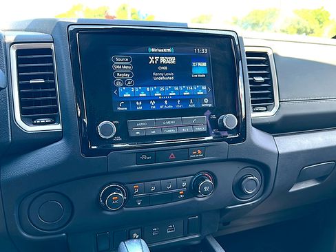 Used 2024 Nissan Frontier SV w/ Technology Package RWD image 31
