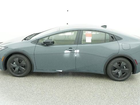 New 2026 Toyota Prius Plug-In Hybrid image 9