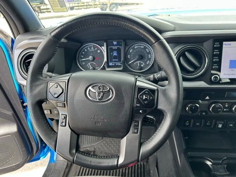 Used 2021 Toyota Tacoma TRD Off-Road w/ Technology Package image 22