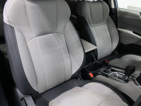 Used 2024 Subaru Forester Premium AWD/4WD image 27