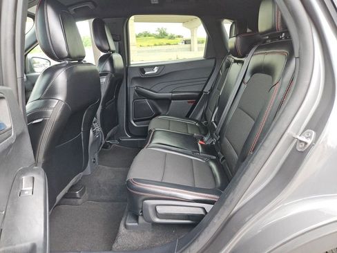 Used 2025 Ford Escape ST-Line AWD/4WD image 17