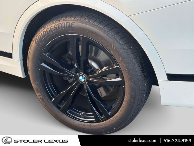 Used 2023 BMW X7 xDrive40i w/ M Sport Package AWD/4WD image 9