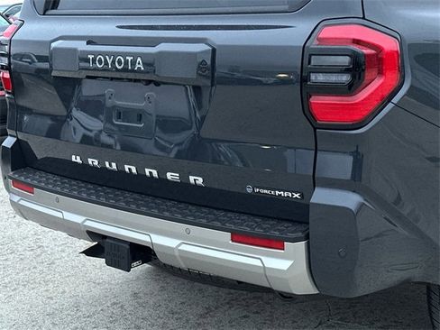 New 2025 Toyota 4Runner Limited image 5