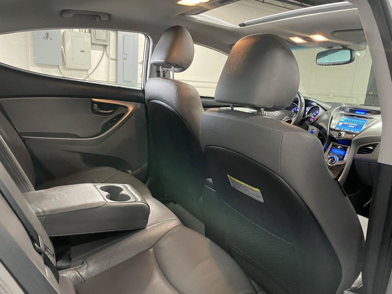 Used 2013 Hyundai Elantra Limited w/ Technology Pkg FWD image 19