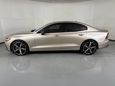 Used 2024 Volvo S60 B5 Core FWD image 5