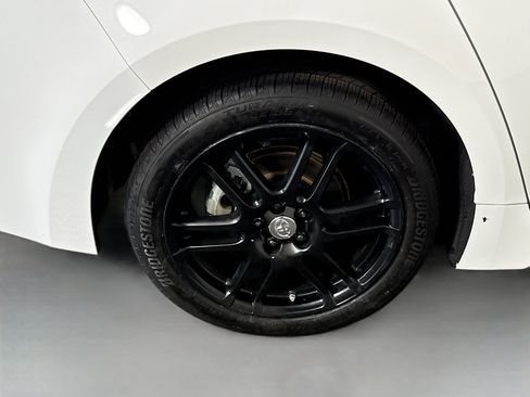 Used 2020 Toyota Corolla SE image 33