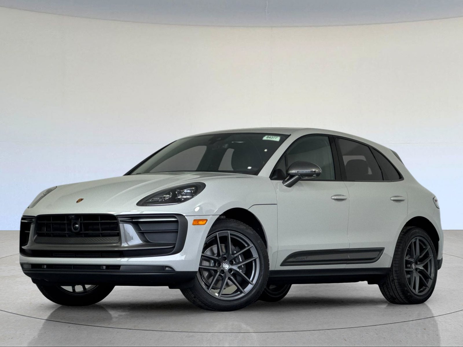 Certified 2026 Porsche Macan Turbo AWD/4WD image 1