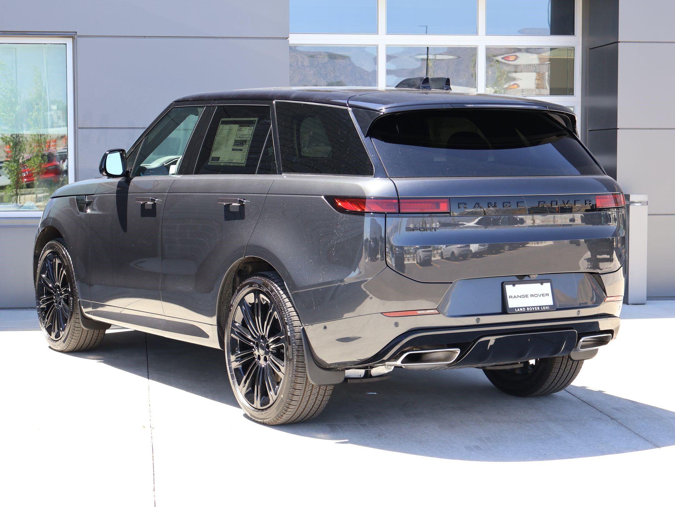 New 2026 Land Rover Range Rover Sport Dynamic SE AWD/4WD image 8