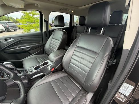 Used 2015 Ford Escape Titanium FWD image 10