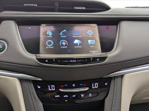 Used 2017 Cadillac XT5 Luxury w/ Driver Awareness Package FWD image 24