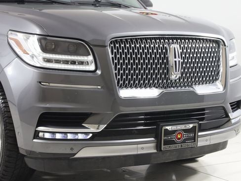 Used 2021 Lincoln Navigator L Reserve w/ Luxury Package image 45