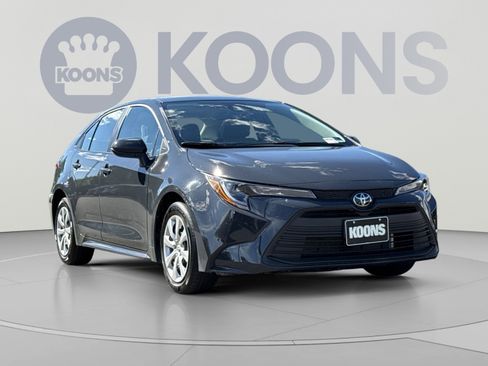 Used 2026 Toyota Corolla LE FWD image 10