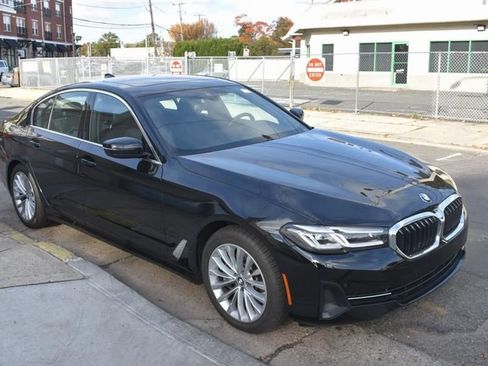 Used 2023 BMW 530i xDrive w/ M Sport Package AWD/4WD image 4