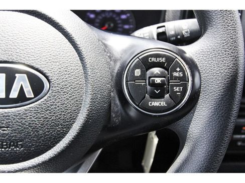 Used 2020 Kia Soul LX FWD image 20