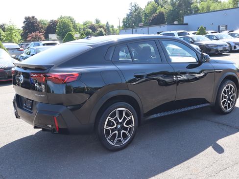 Used 2025 BMW X2 xDrive28i w/ Premium Package AWD/4WD image 5