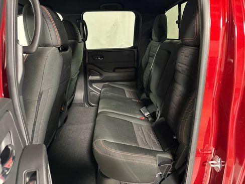 Used 2025 Nissan Frontier PRO-4X w/ Tow Package AWD/4WD image 5