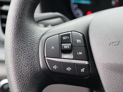 Used 2023 Ford Transit 350 XLT image 16