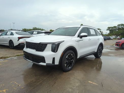New 2026 Kia Sorento S FWD image 4
