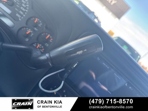 Used 2005 Chevrolet Silverado 1500 Z71 w/ Safe And Sound Package image 26