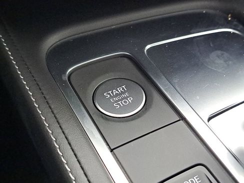 Used 2025 INFINITI QX60 Luxe w/ Vision Package image 19