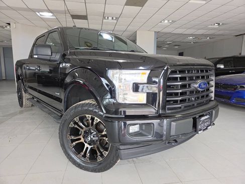 Used 2017 Ford F150 XLT w/ Equipment Group 302A Luxury image 2