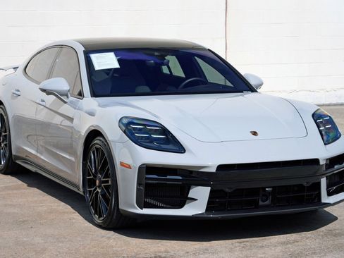 Used 2025 Porsche Panamera GTS AWD/4WD image 59